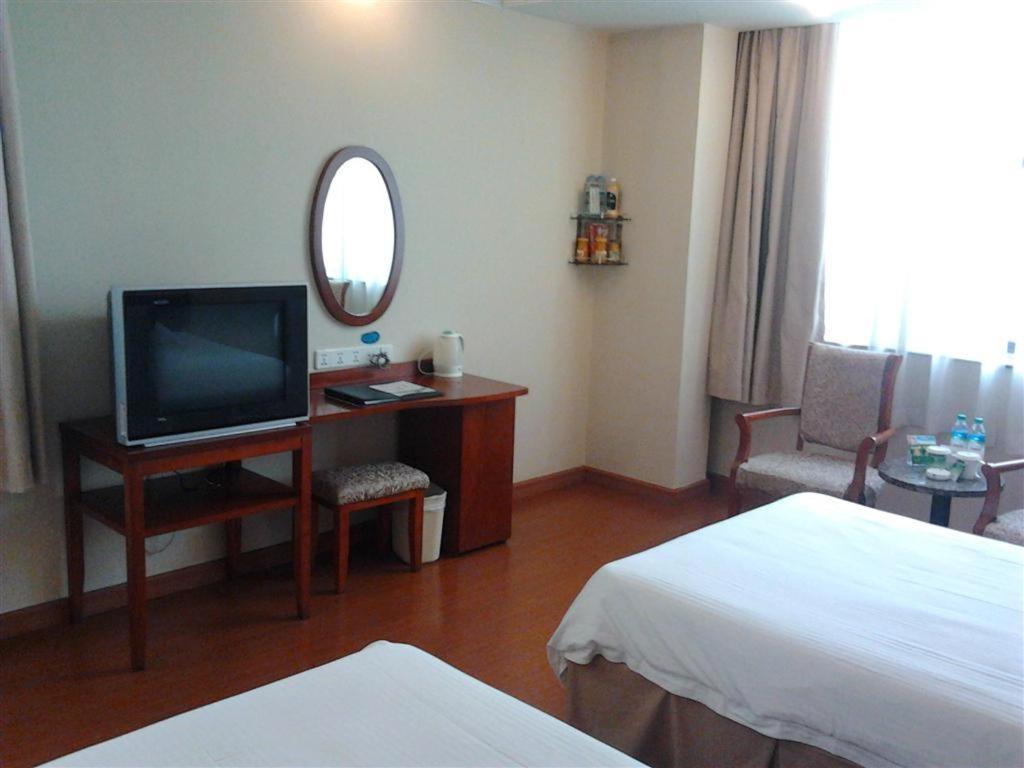 Greentree Inn Jiujiang Railway Station Business Hotel Zimmer foto
